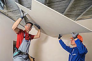 10 Étapes à suivre pour poser un plafond correctement à Breancon
